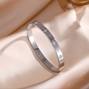 Silver Zirconia Bangle ✨ Elegant Stainless Steel Bracelet